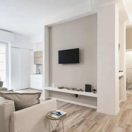 Easylife - Golden Milan