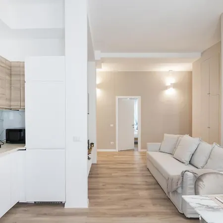 Easylife - Golden * Milan