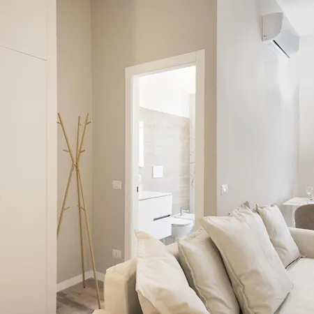Easylife - Golden Milan